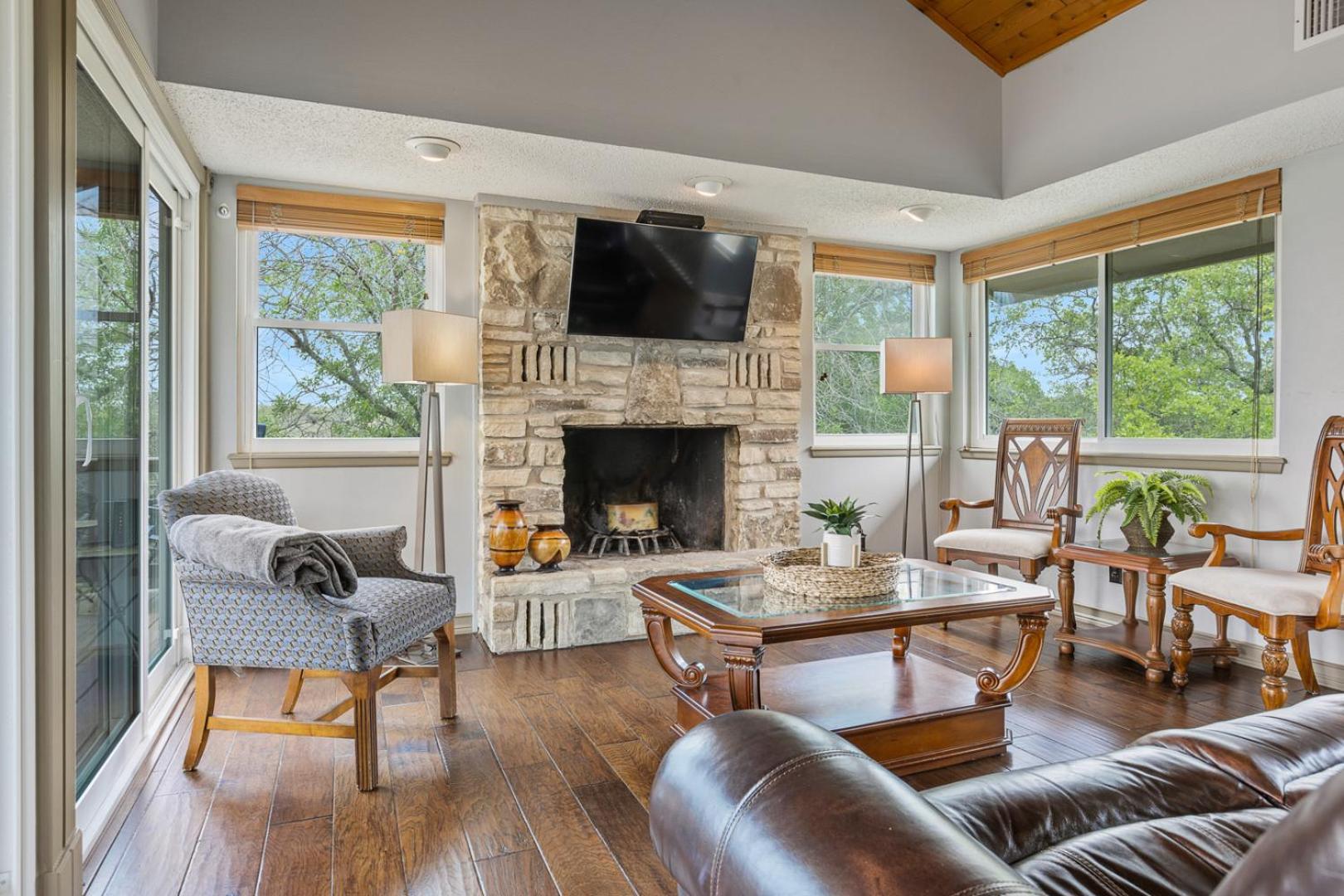 Wine Country Retreat - With A Lake View! Spicewood Εξωτερικό φωτογραφία